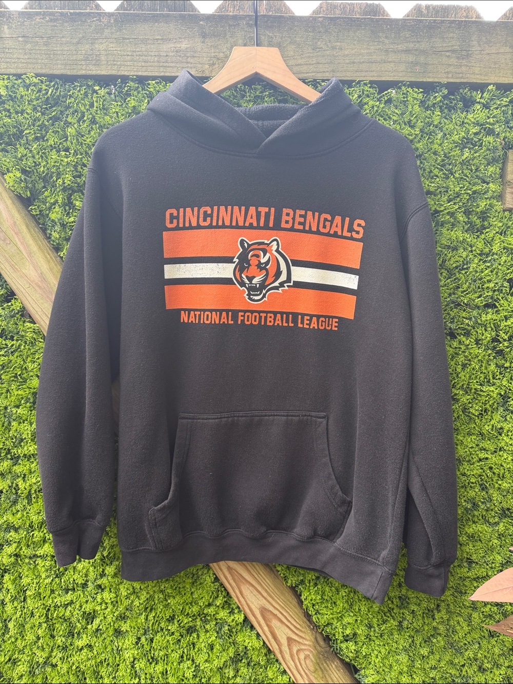 Cincinnati Bengals Black Hooded Sweatshirt - NFL Team Logo